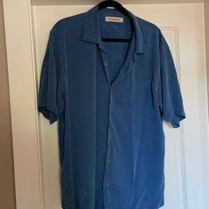 Men’s Tommy Bahama short sleeve shirt size XL dark blue